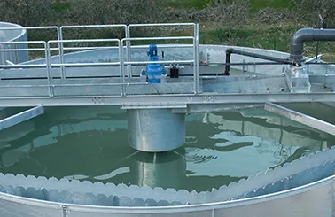 Rakes for dynamic clarifiers