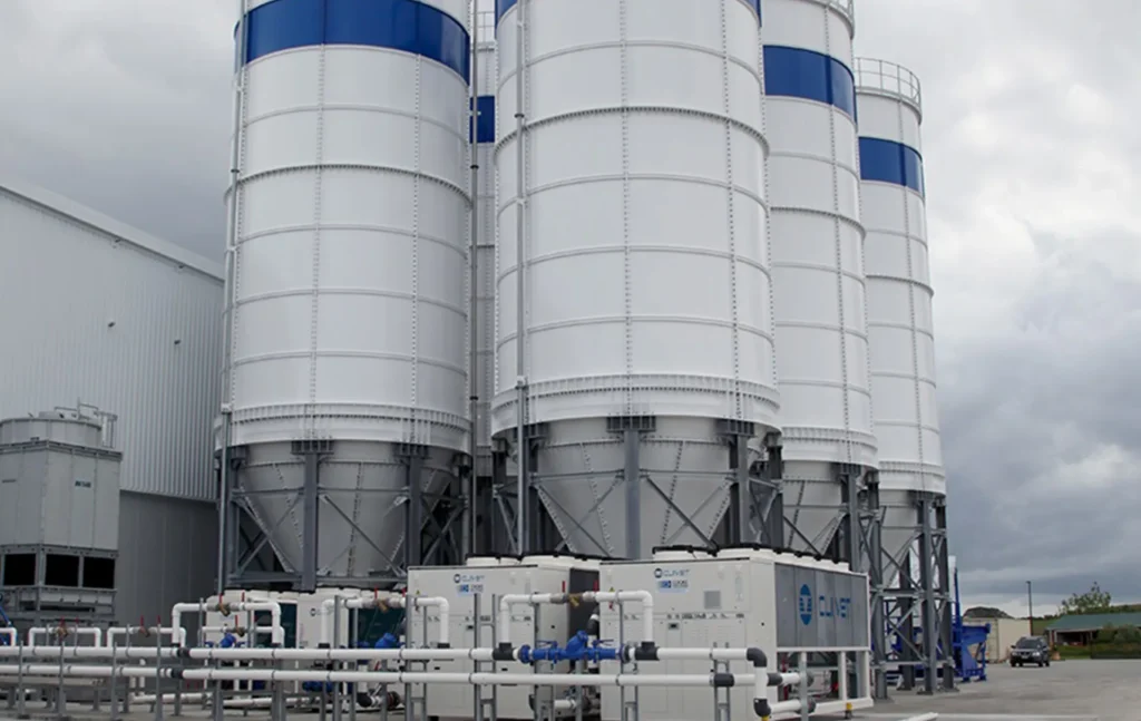 Almacenamiento de pellets plásticos