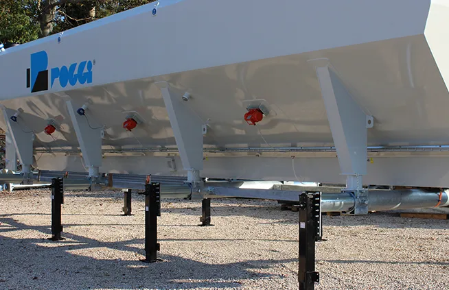 horizontal silo telescopic legs
